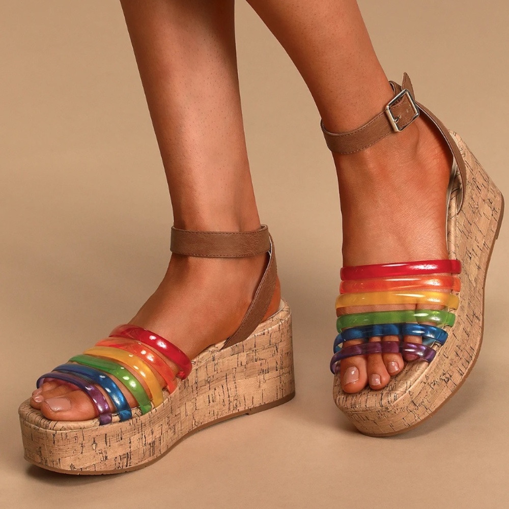 Brand New! Pride BC Footwear Rainbow Platform Shoes Size: 9